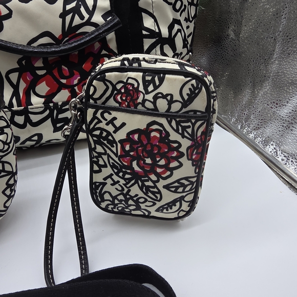 Coach Poppy Graffiti Daisy Kyra Black Red Tote Purse Wallet Wristlet Bag 7 Peice - Picture 9 of 16